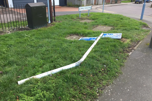 Cyclepath sign Eyres Monsell damaged